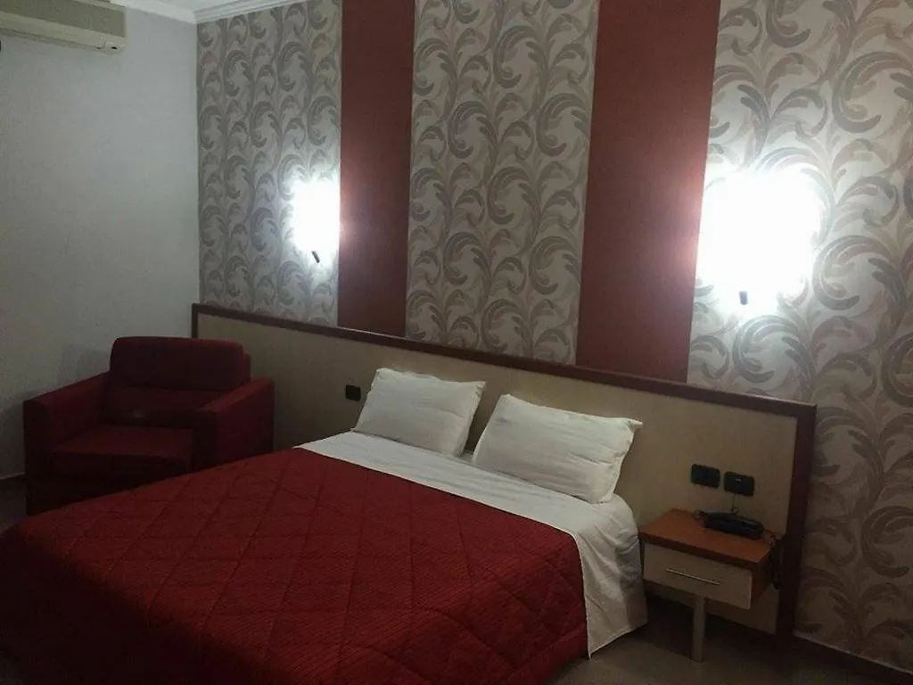 Ylli I Detit Hotel Durres 4*,